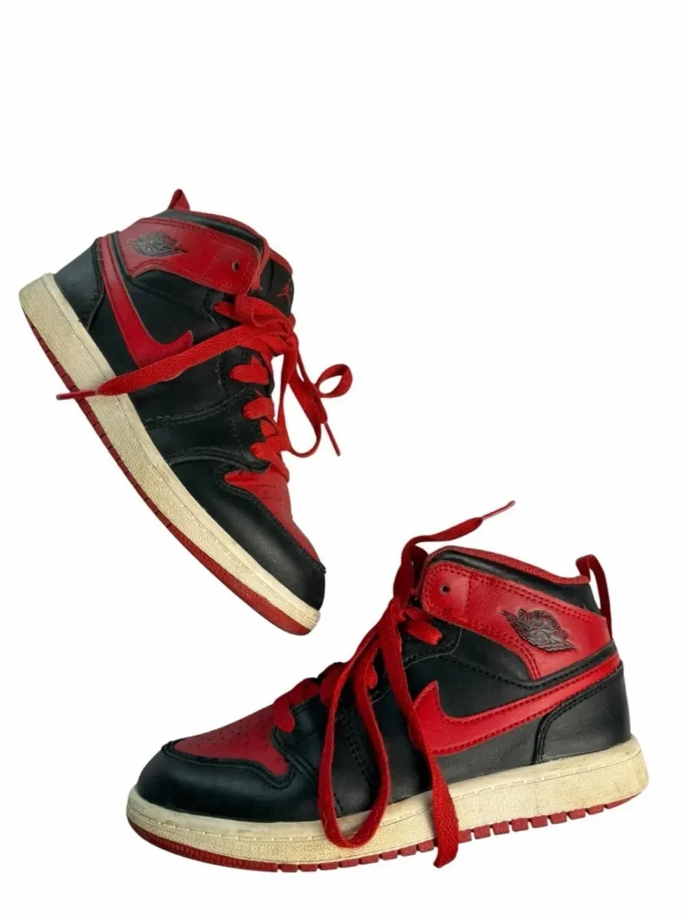 Nike Air Jordan 1 Sneakers 13.5 child Mid SE Black red boys Athletic shoes
